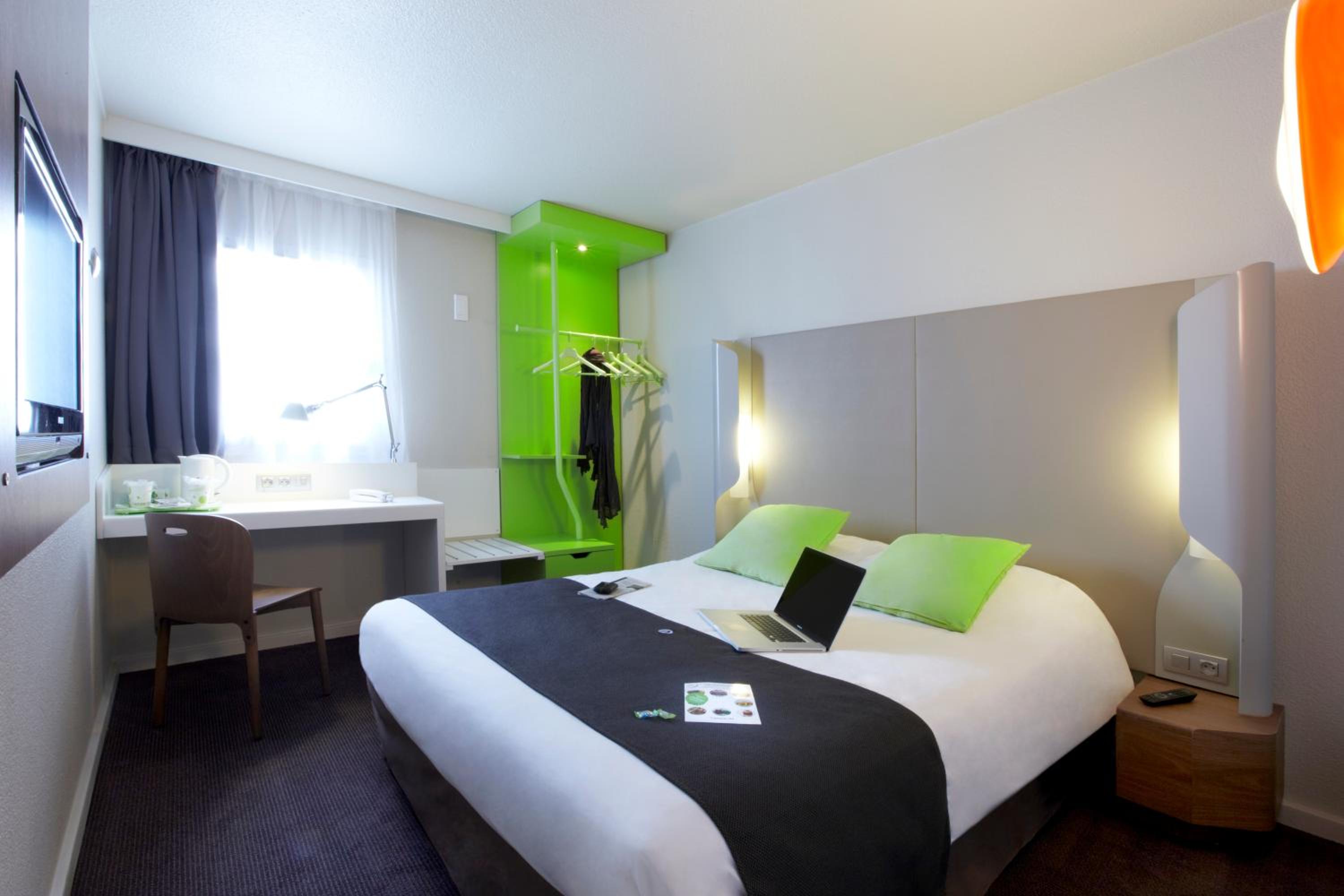 Room, Double Bed