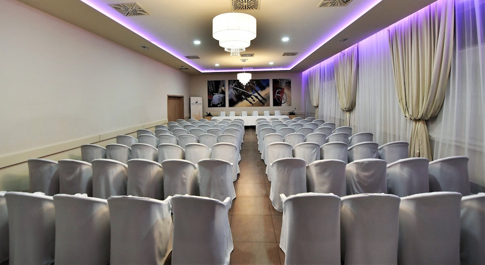 Hotel Alkar 35/48
