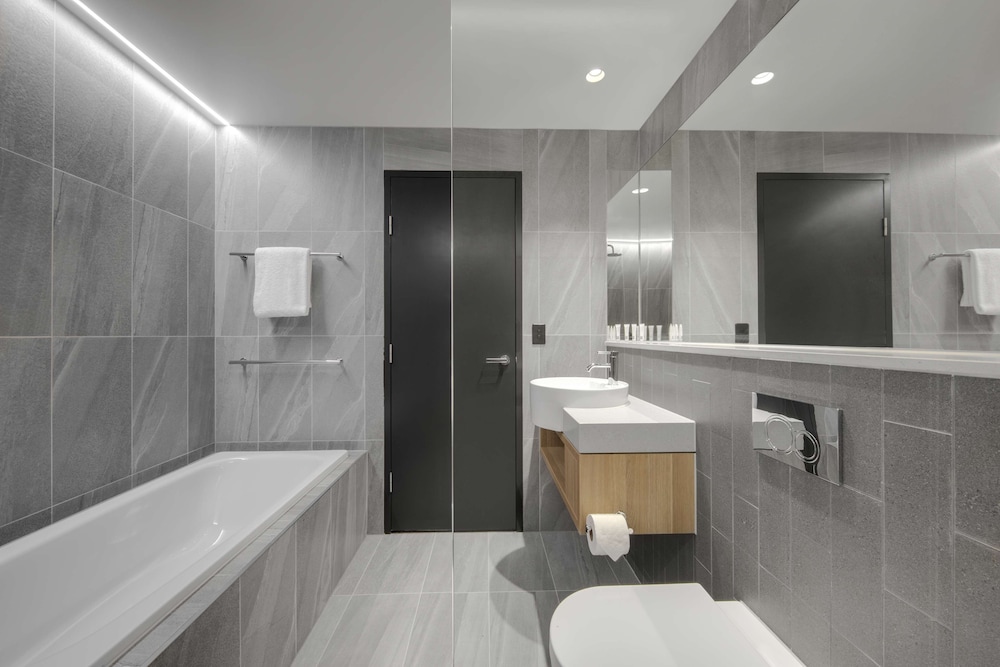 Vibe Hotel Hobart 60/64