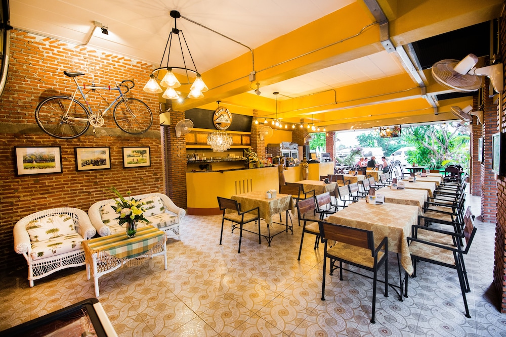 Pongphen Guesthouse 58/72