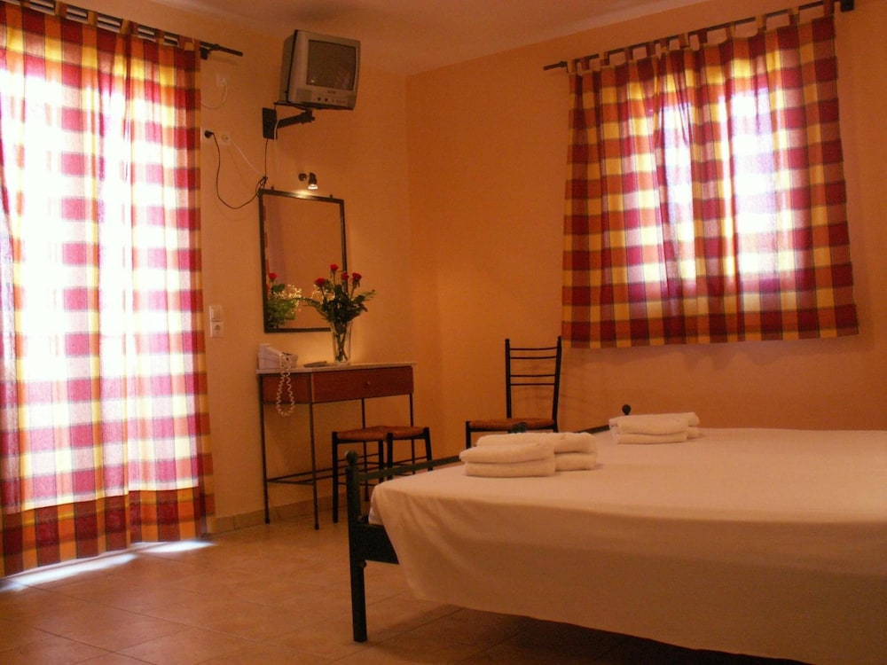 Elanthi Village Hotel 35/85