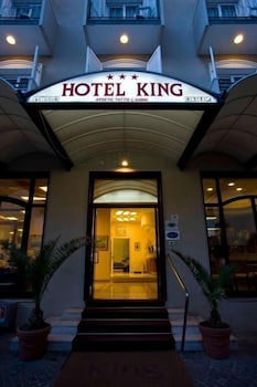 Hotel King 8/46