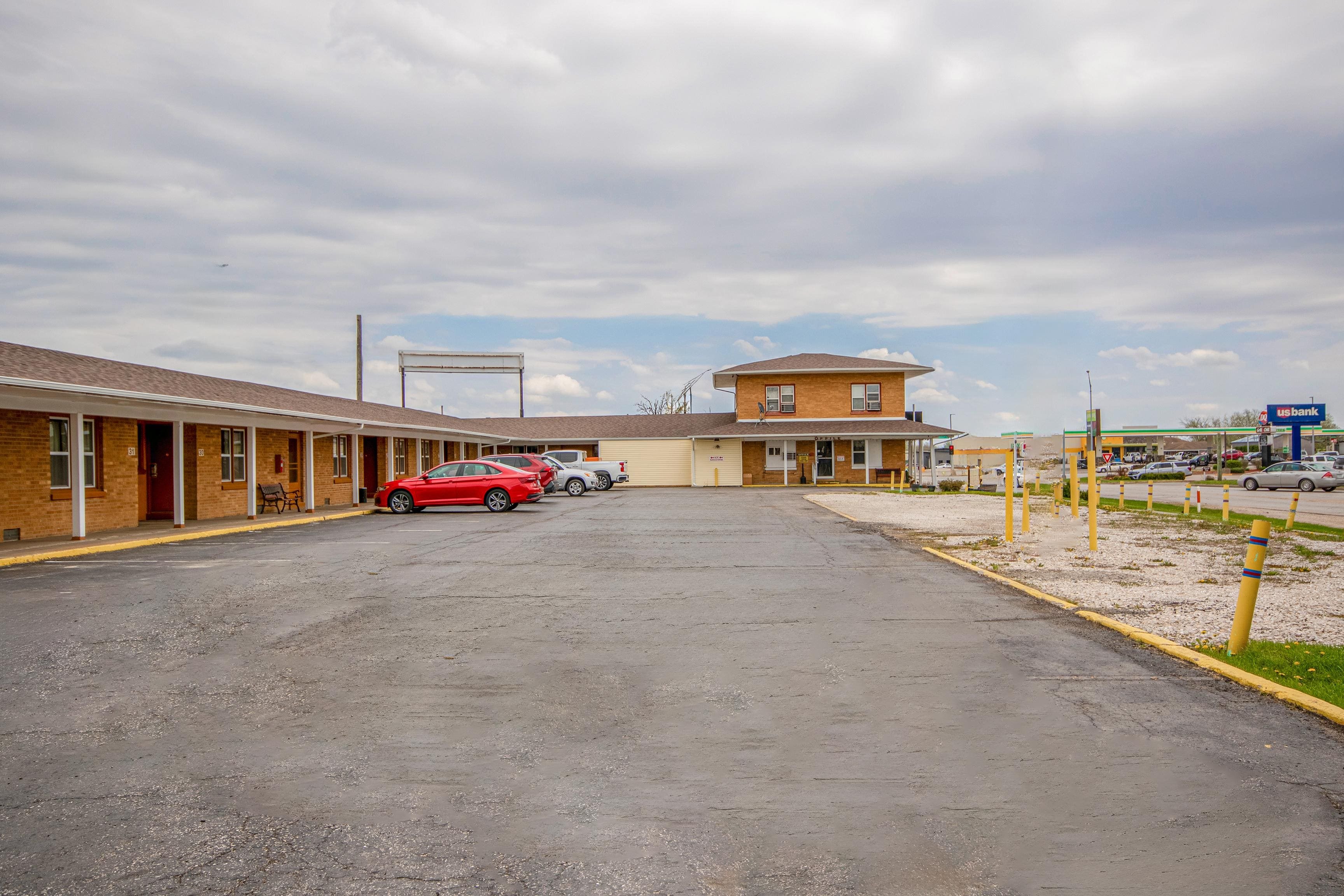 Travelier Motel 49/58