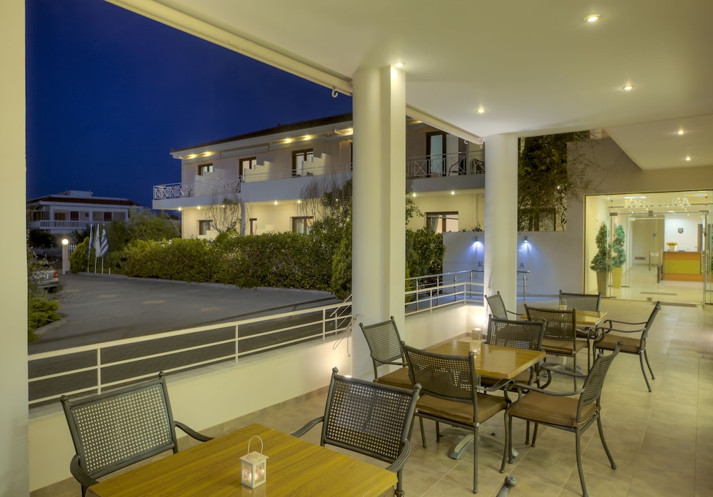 KYNISKA HOTEL 22/30
