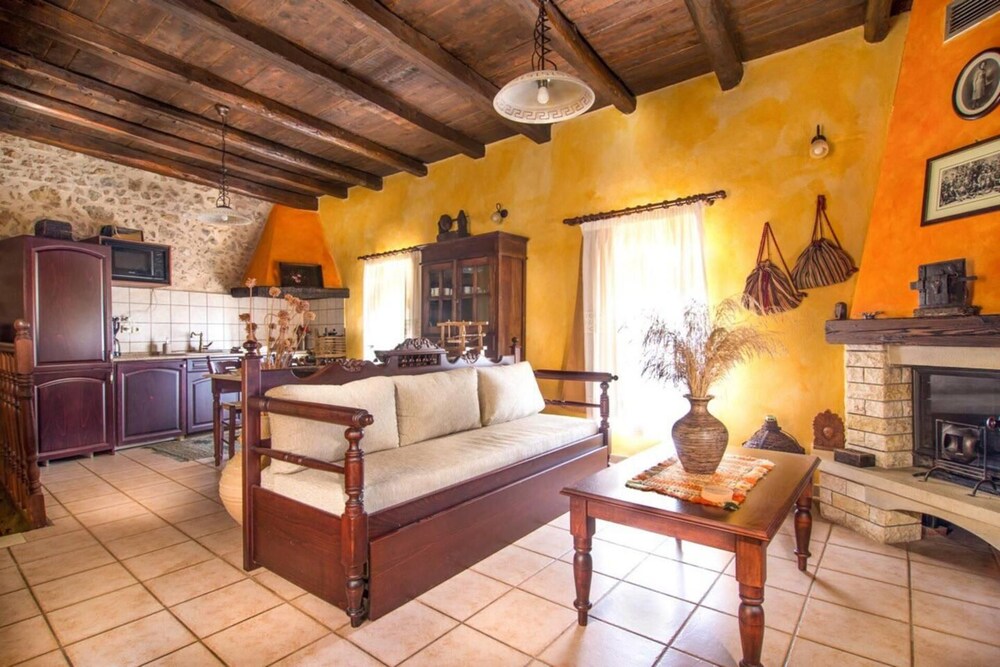 Samonas Traditional Villas 35/50
