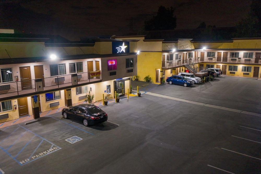 Starlight Inn South El Monte 57/62