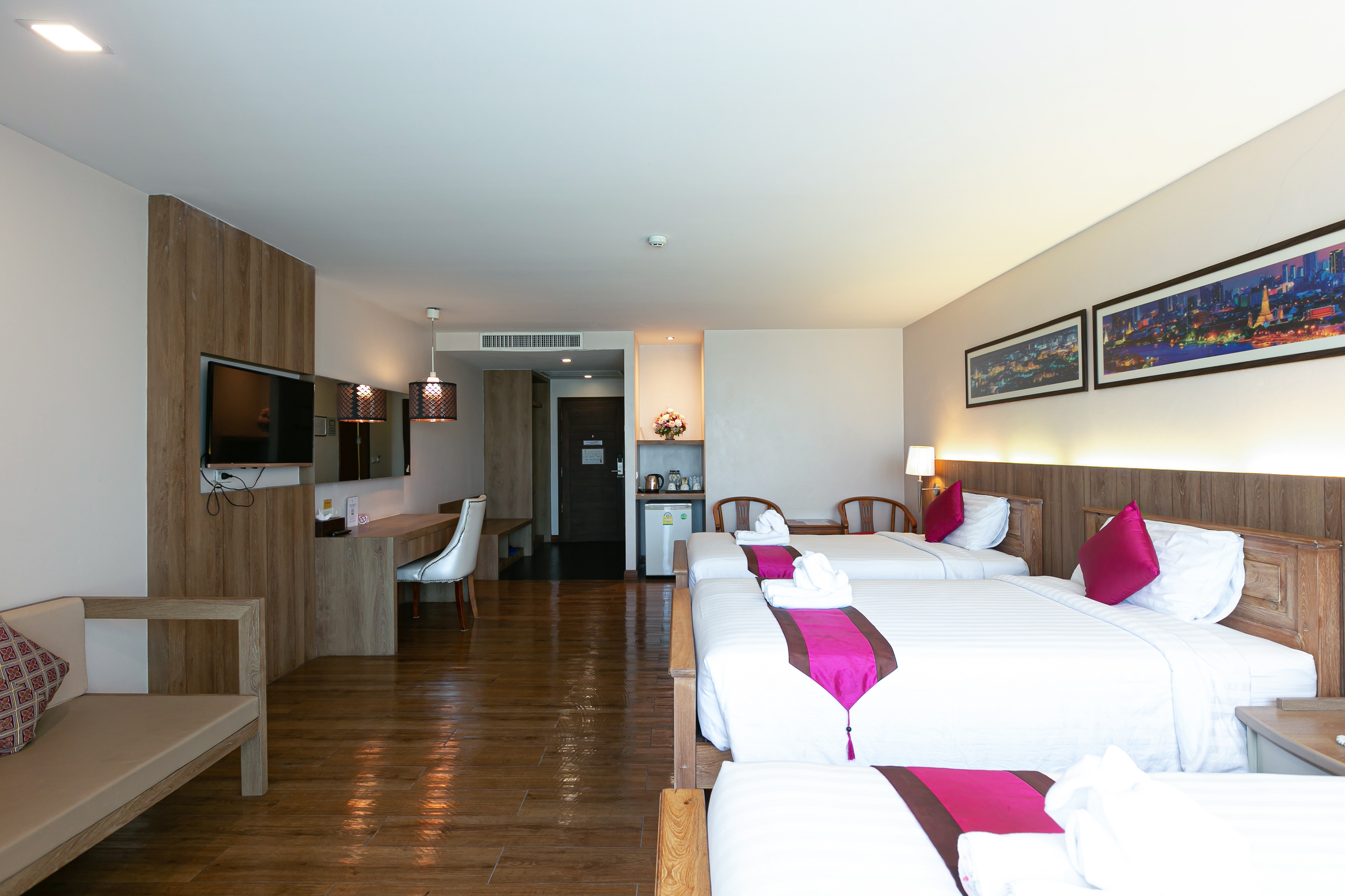 غرفة ثلاثية، Grand Ratchapruek Hotel 4/9