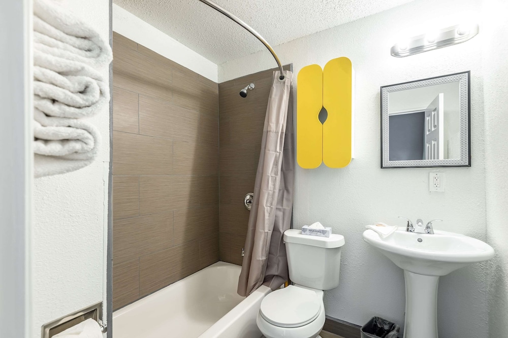 Quality Inn & Suites Kansas City Downtown 47/50