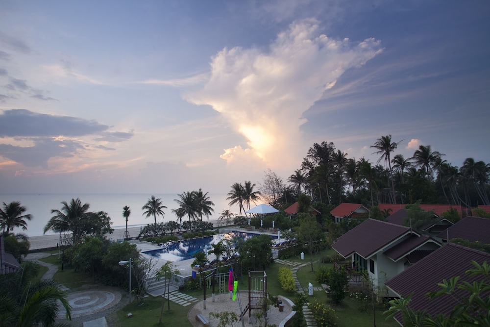 Kuiburi Hotel and Resort 37/41