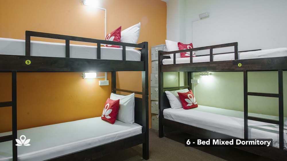 The Explorers Guesthouse and Hostel 24/60