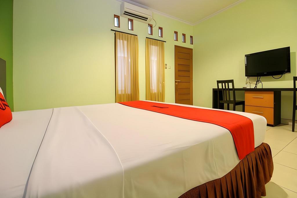 Reddoorz Plus Taman Siswa 2 24/63