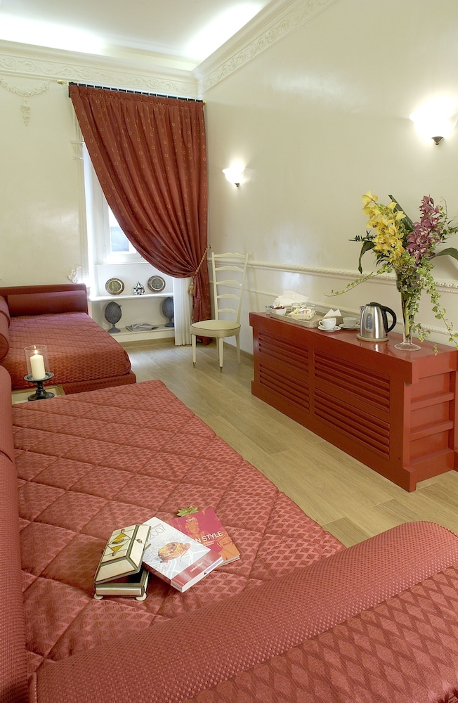 Suites Rome 20/37