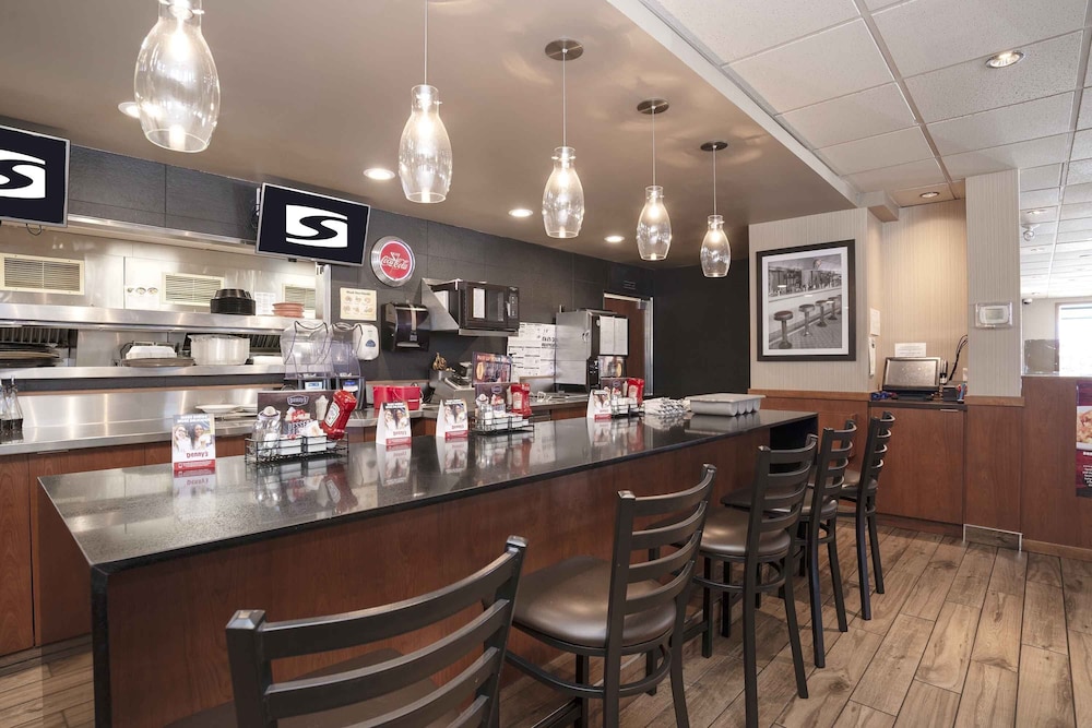Sandman Hotel Cranbrook 41/47