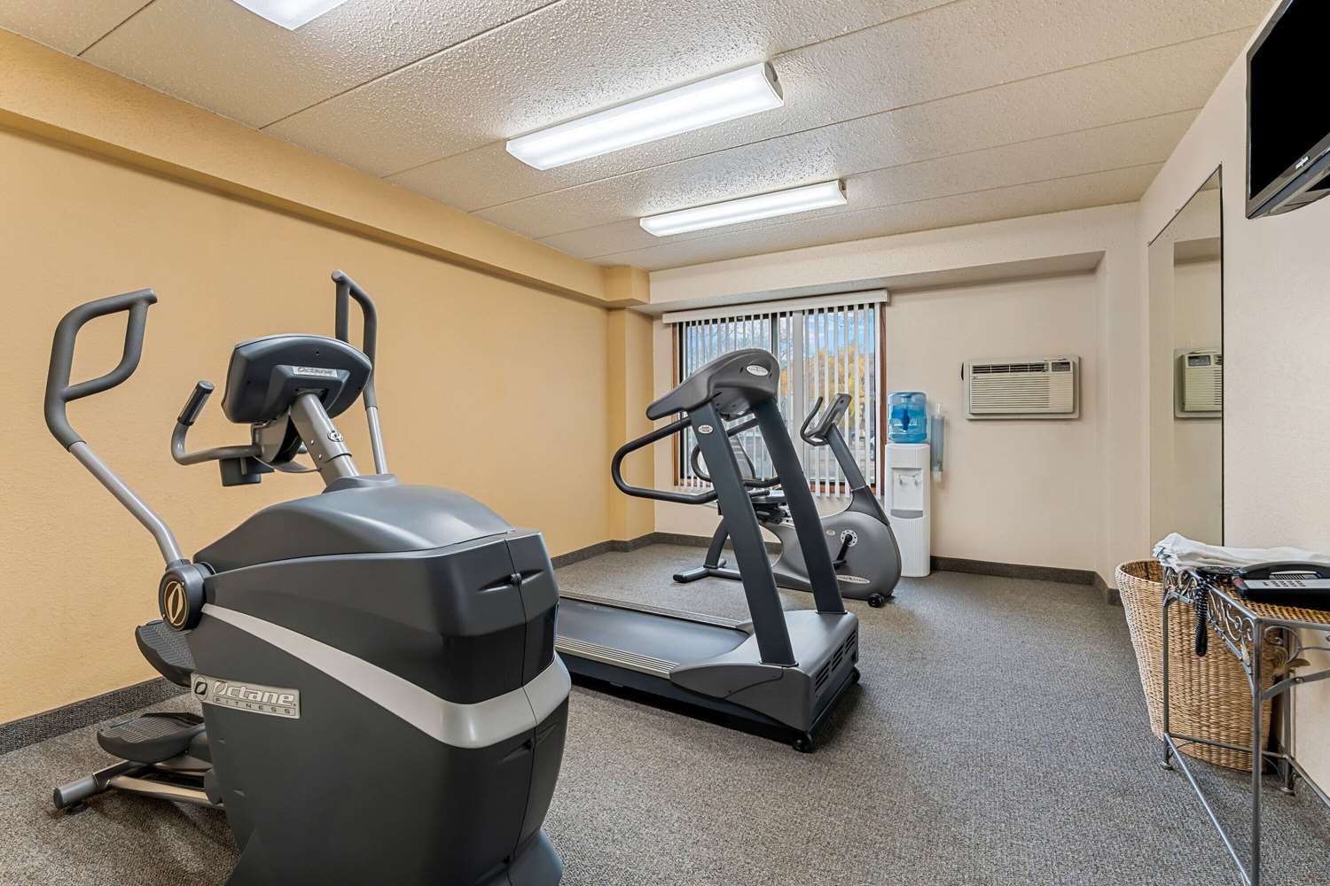 Days Inn by Wyndham Sioux Falls Empire 19/29