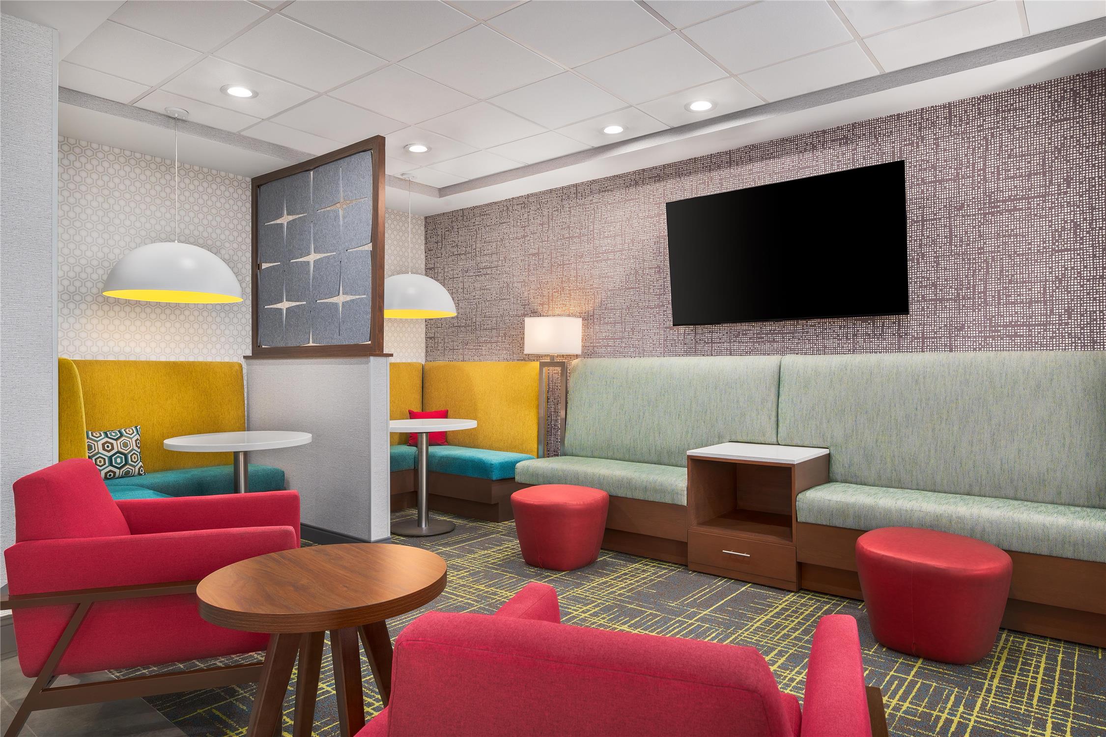 Hampton Inn & Suites Charlotte-Arrowood 53/61