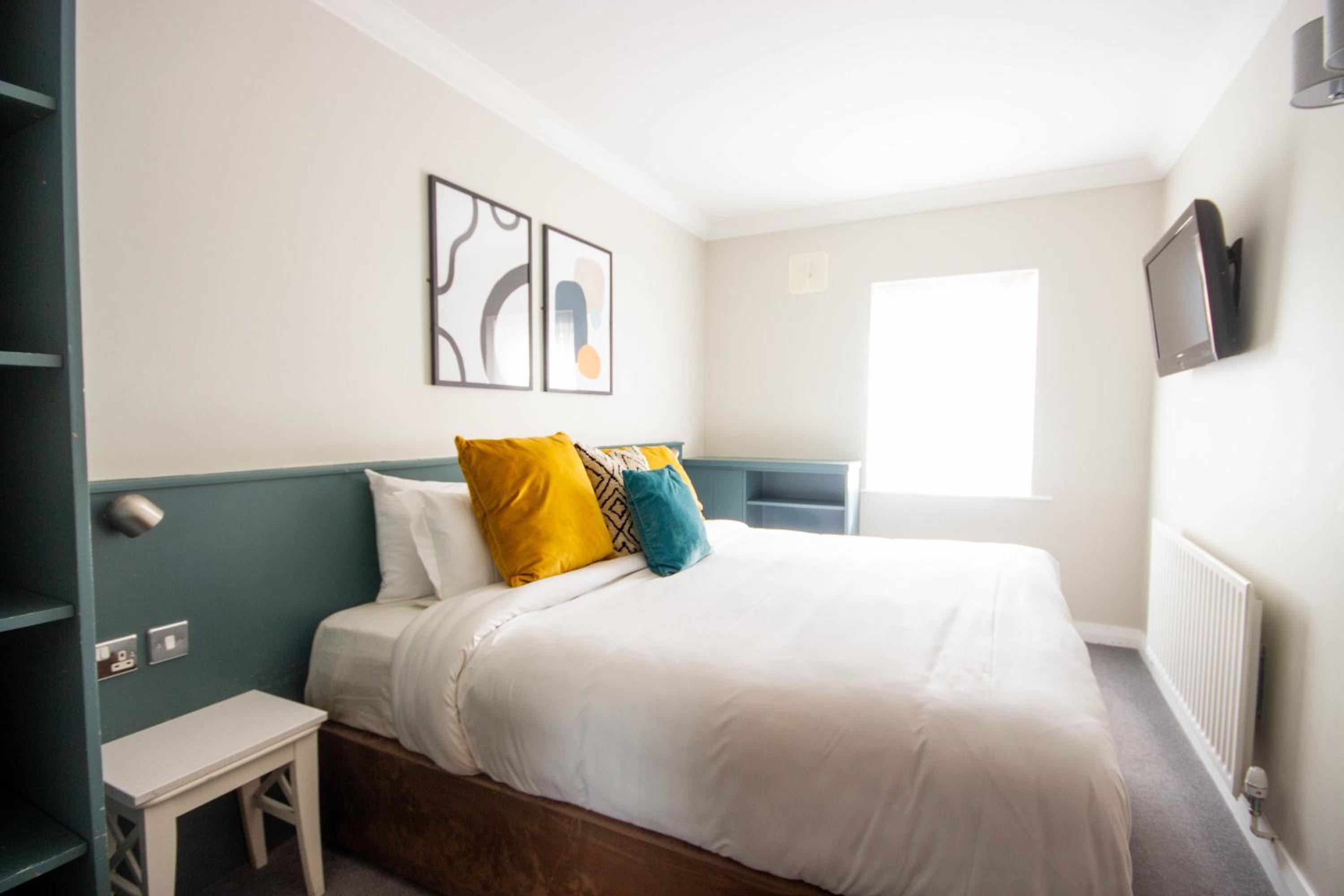The Martello Hotel 13/53
