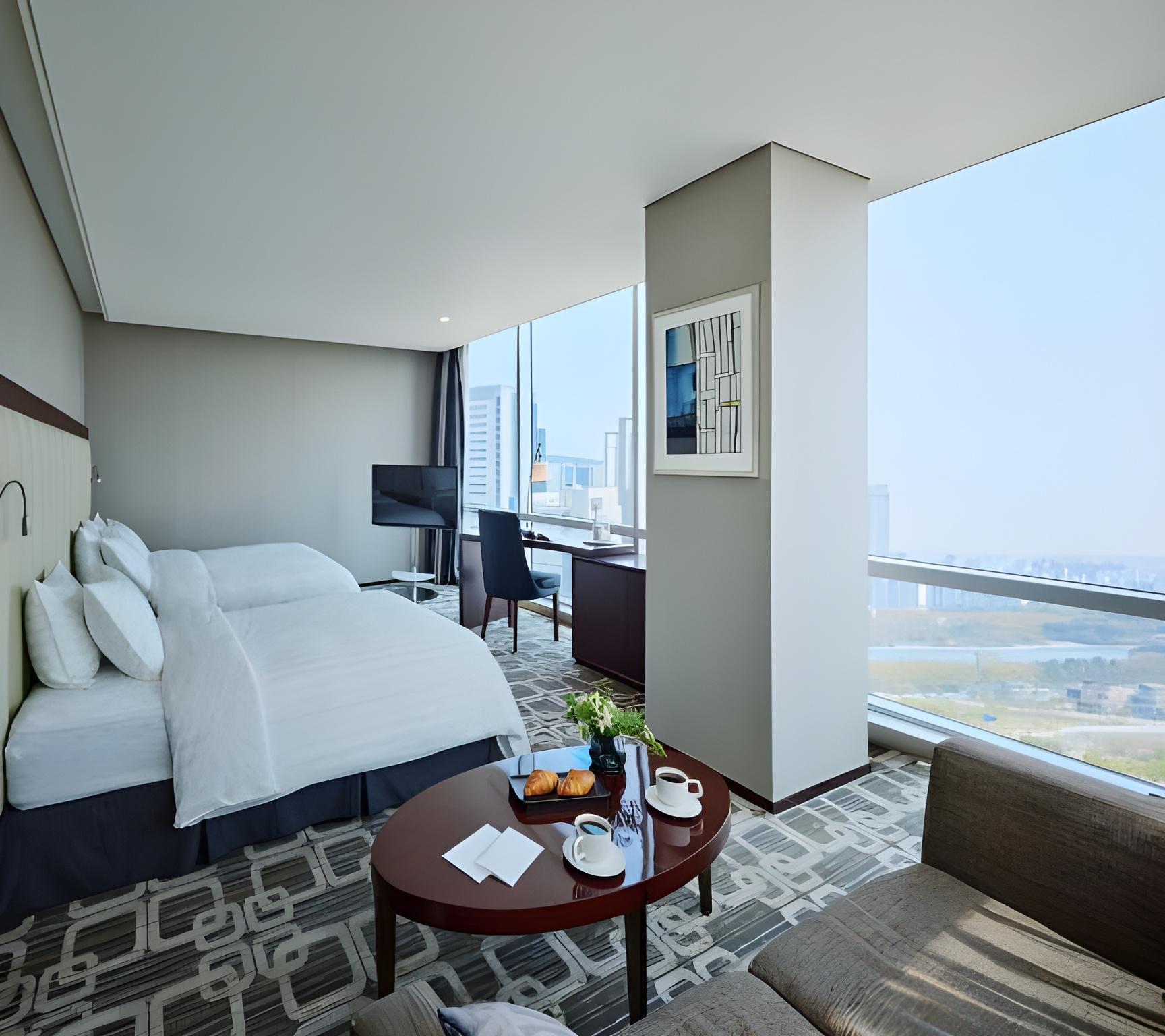 Junior Suite, Family, Twin Beds