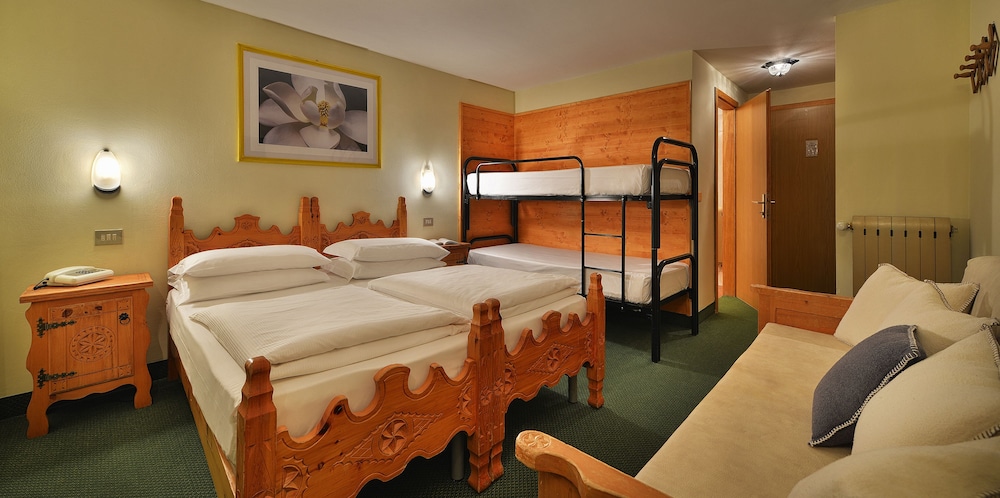 Hotel Loredana 53/65