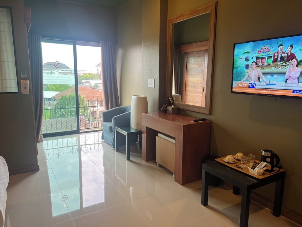 Work Den Chiangrai 40/57