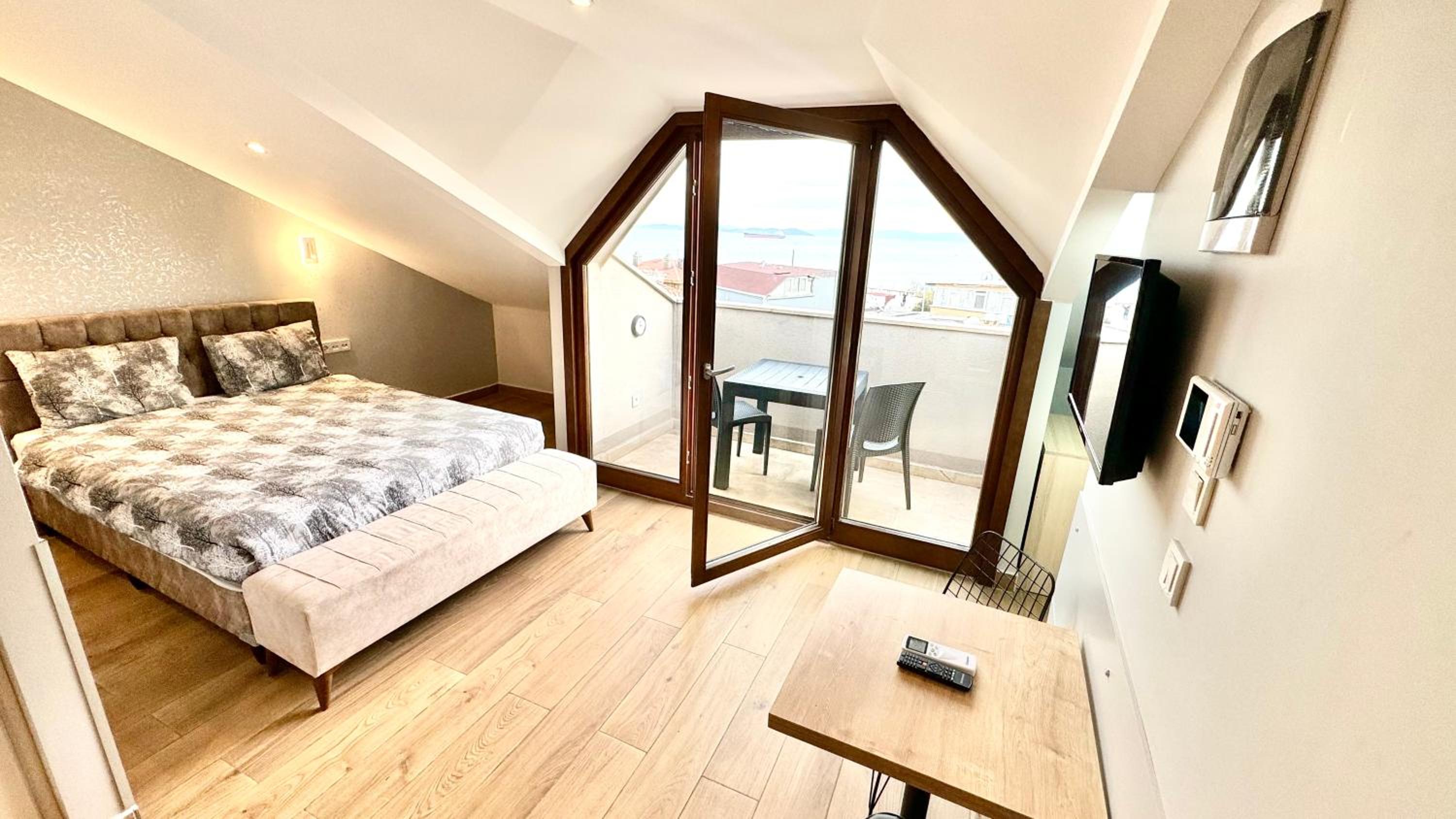 Deluxe, Apartment, Sea View, Balcony, Annex