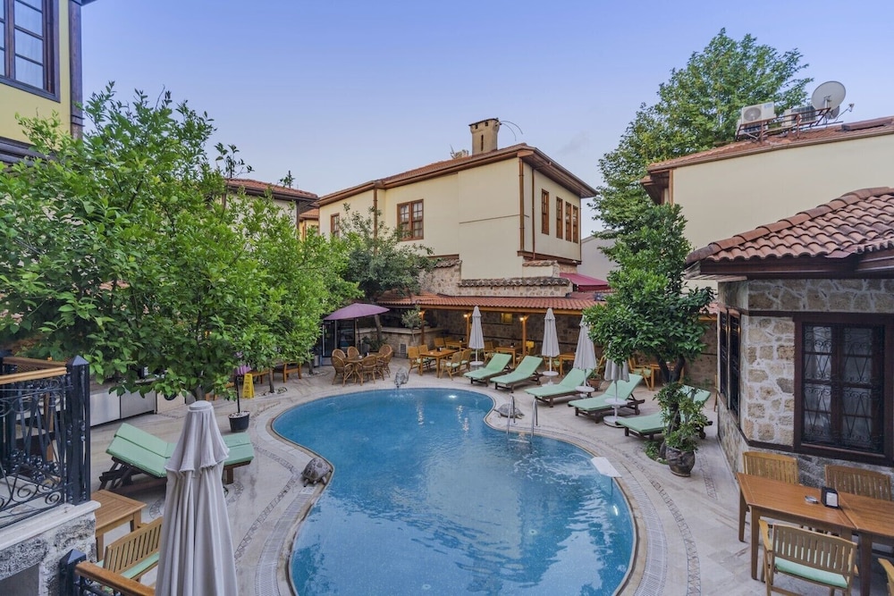 La Paloma Hotel 44/50