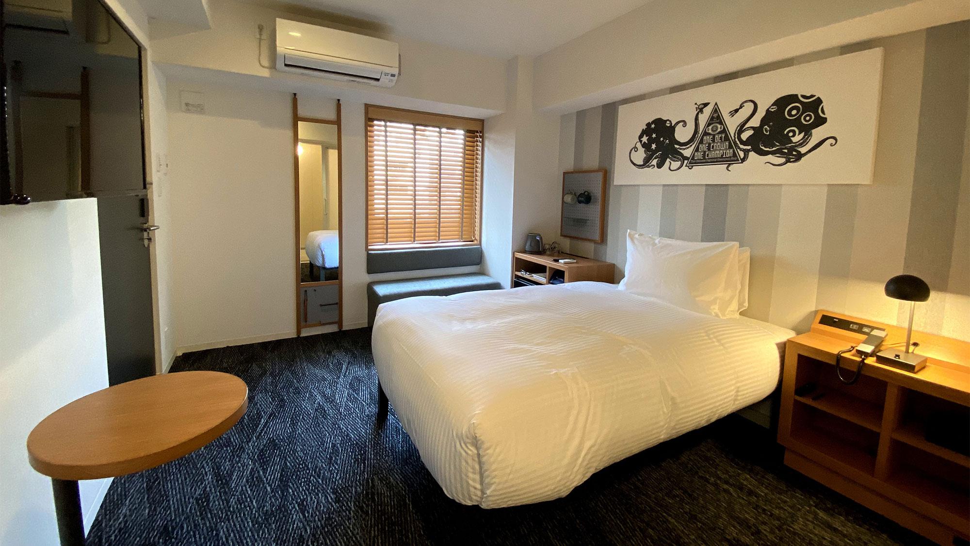 Universal, Semi Room, Semi Double Bed