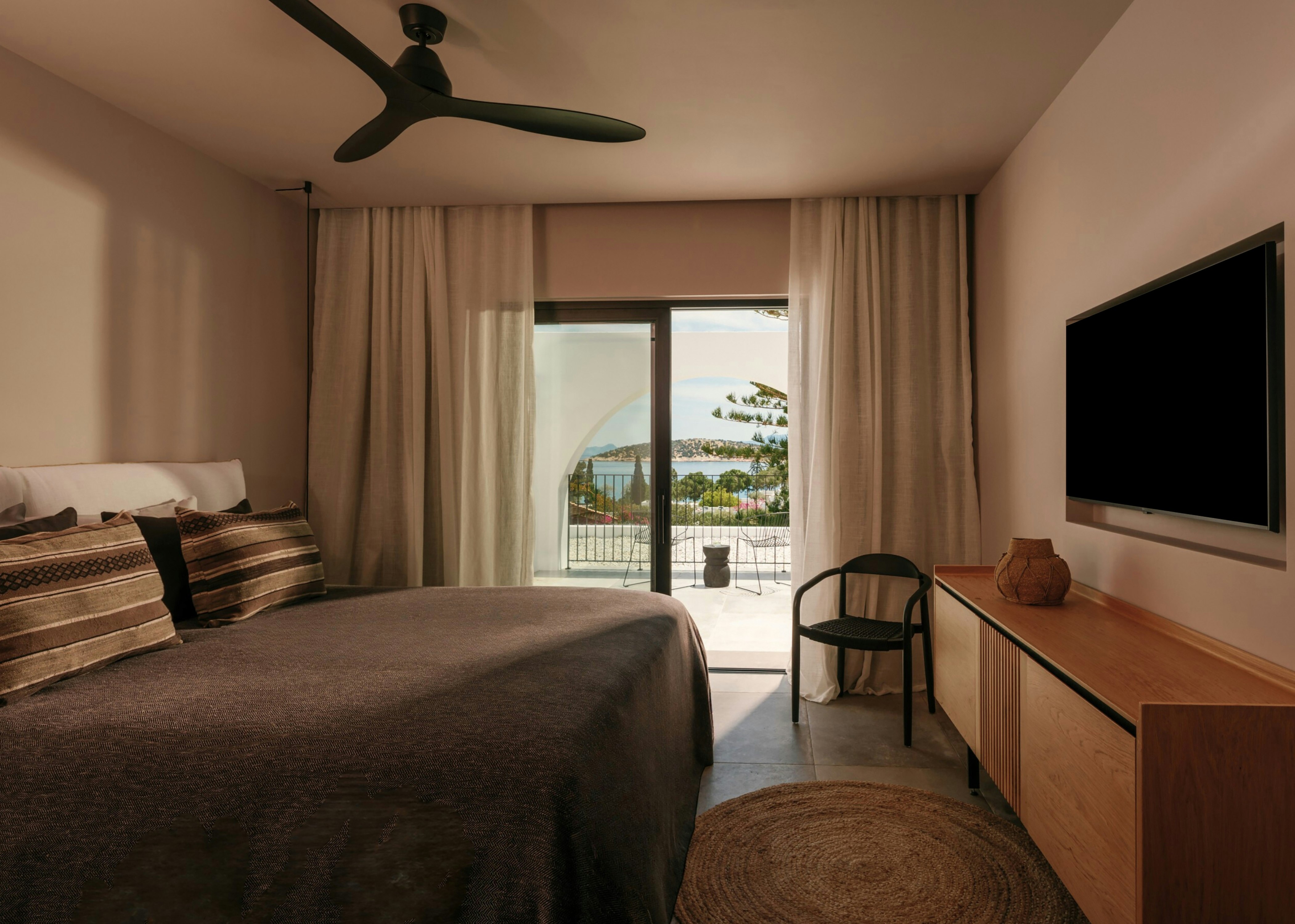 Minos Beach Art Hotel 22/63