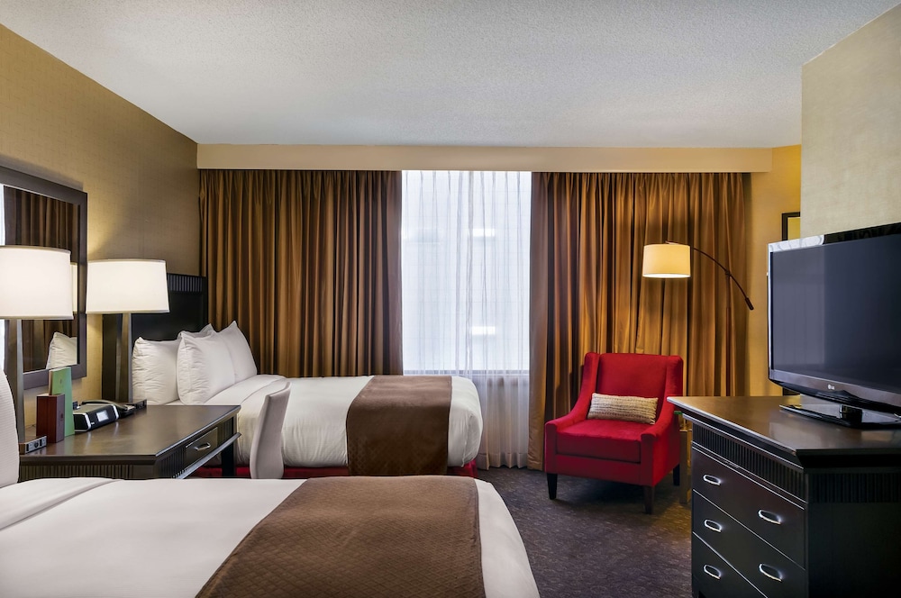 DoubleTree by Hilton Hotel Los Angeles Downtown 12/79