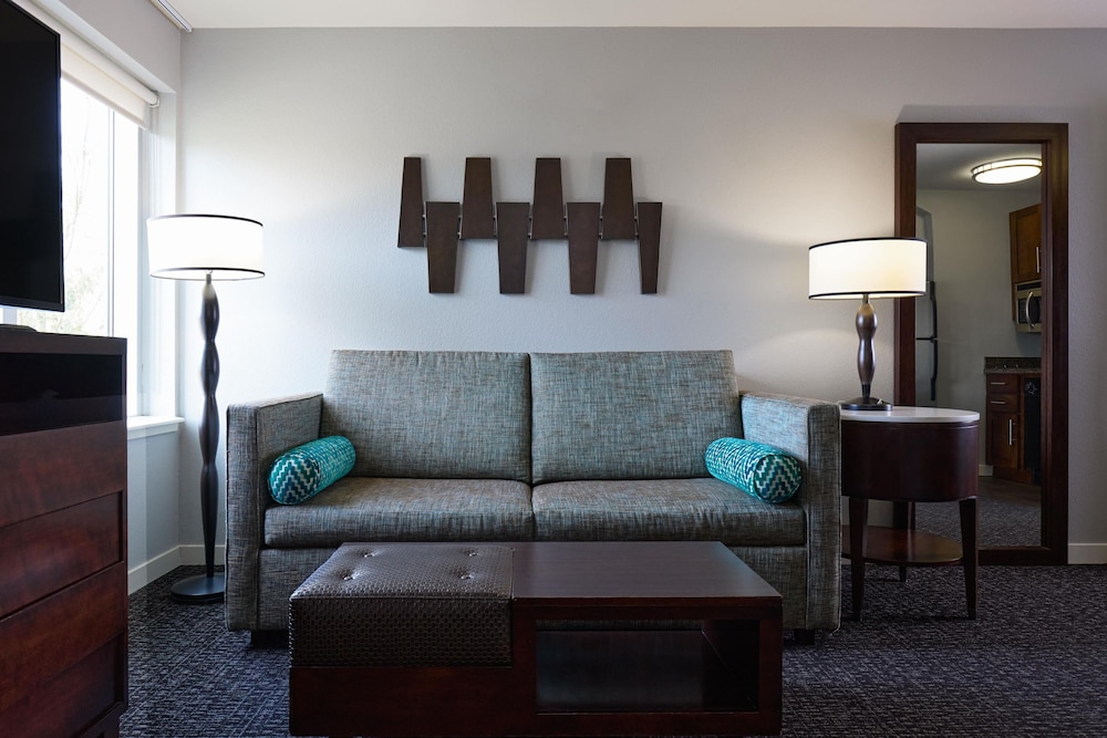 Hyatt House Seattle/Redmond 45/70
