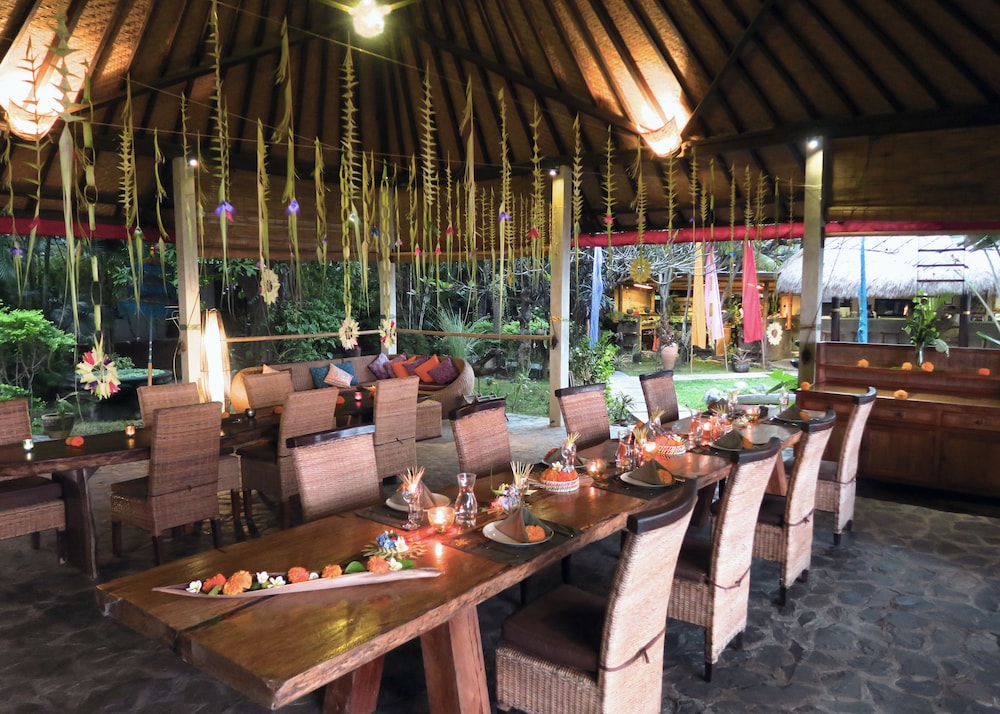 Cili Emas Oceanside Resort 36/50