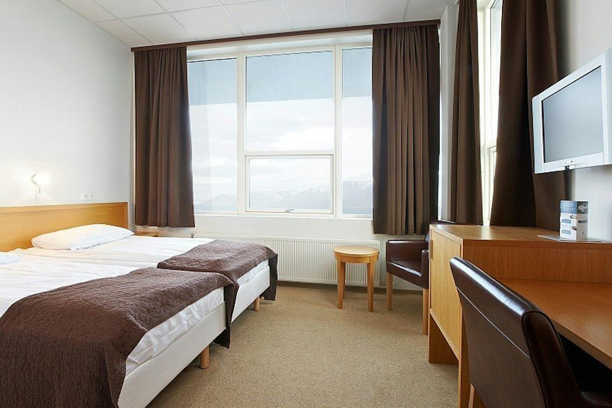 Cabin Hotel 20/71