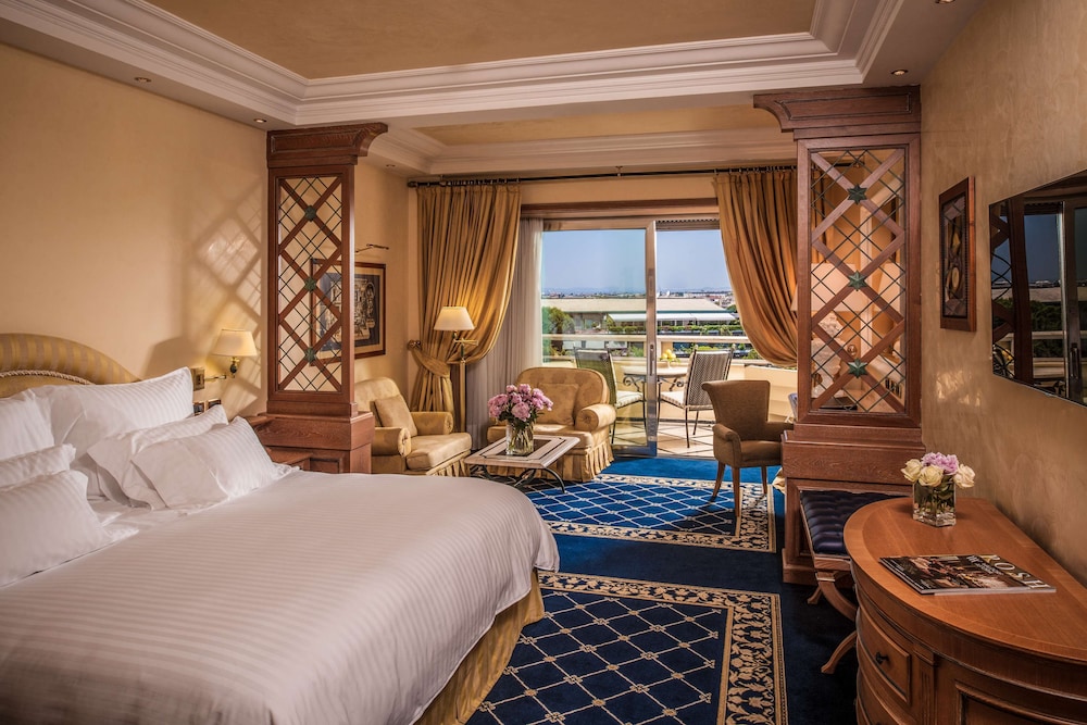 Imperial, Spa, King Bed, Club Lounge Access