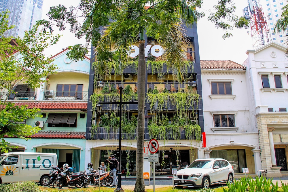 Super OYO Capital O 217 A1 Hotel in SURABAYA