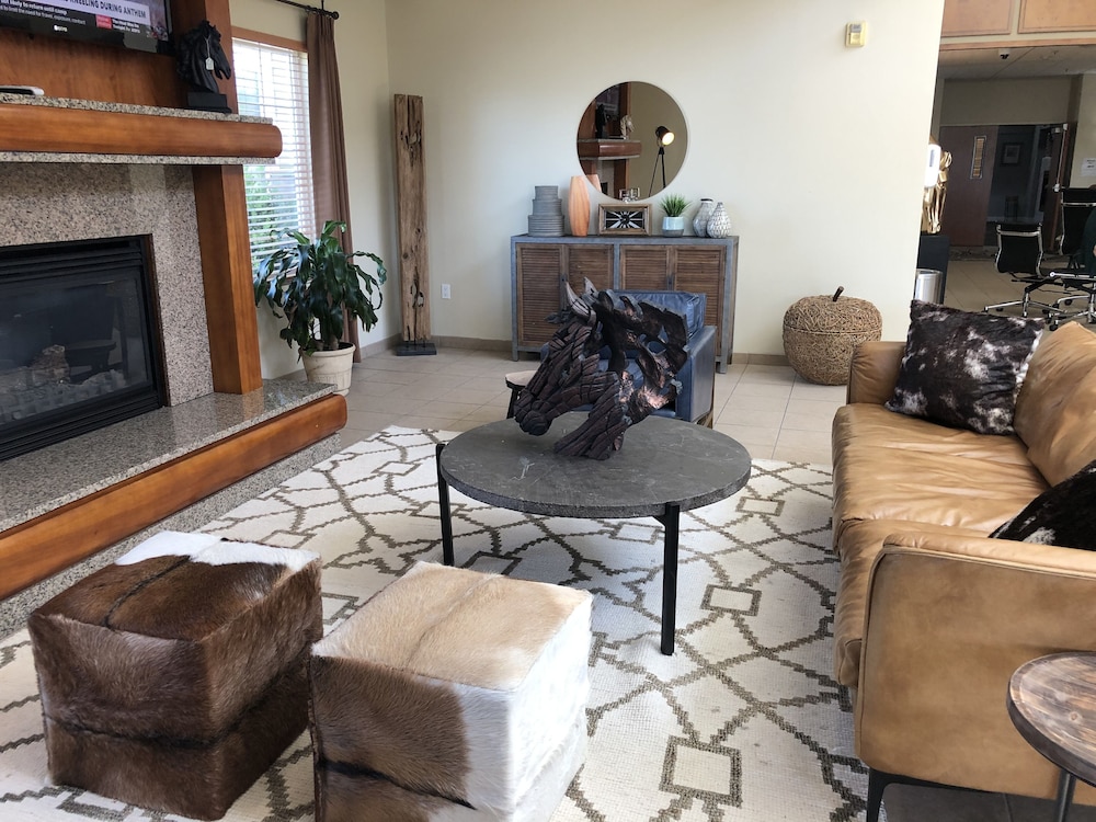 Best Western Plus Peppertree Inn At Omak 26/45