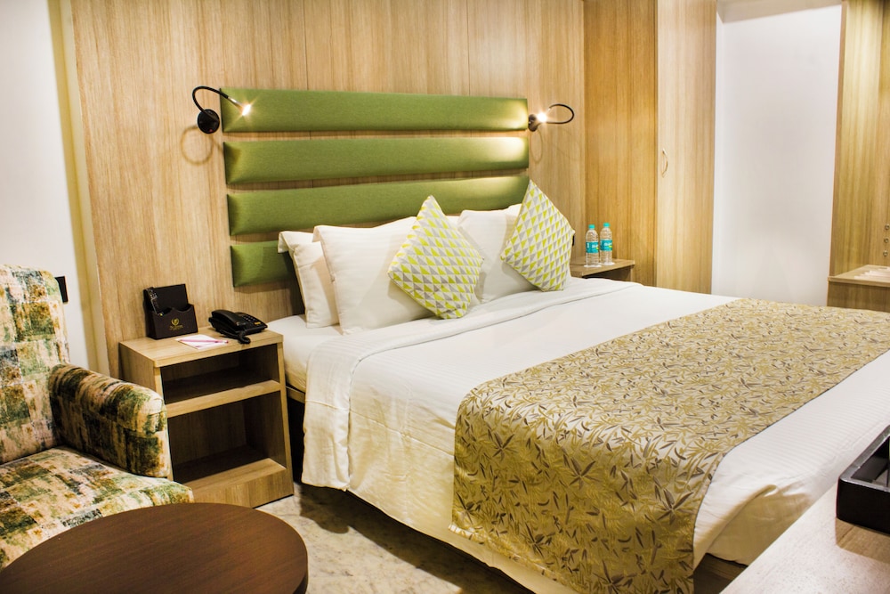 Regenta Place The Emerald 17/50
