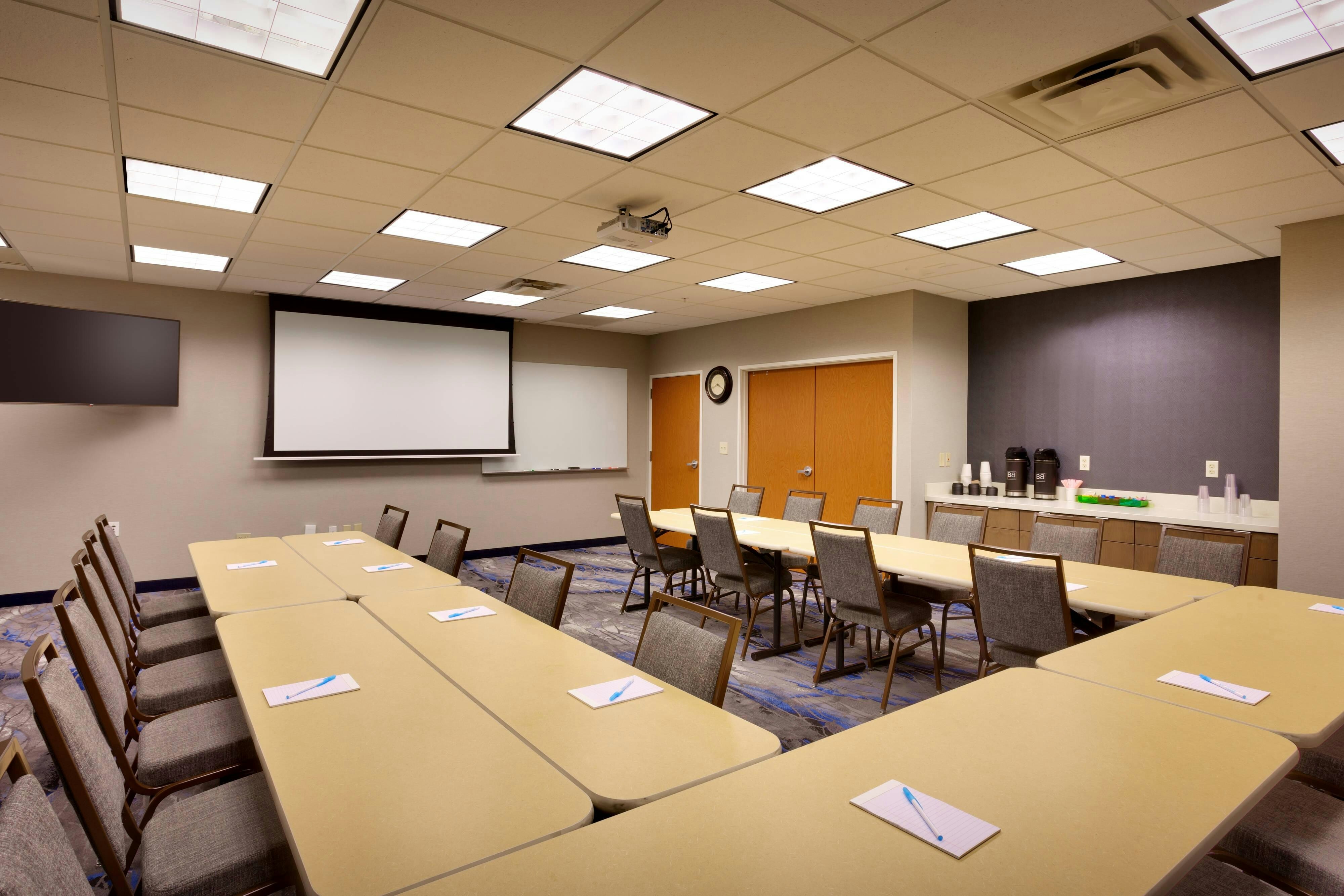 Fairfield Inn And Suites By Marriott Roswell 14/17