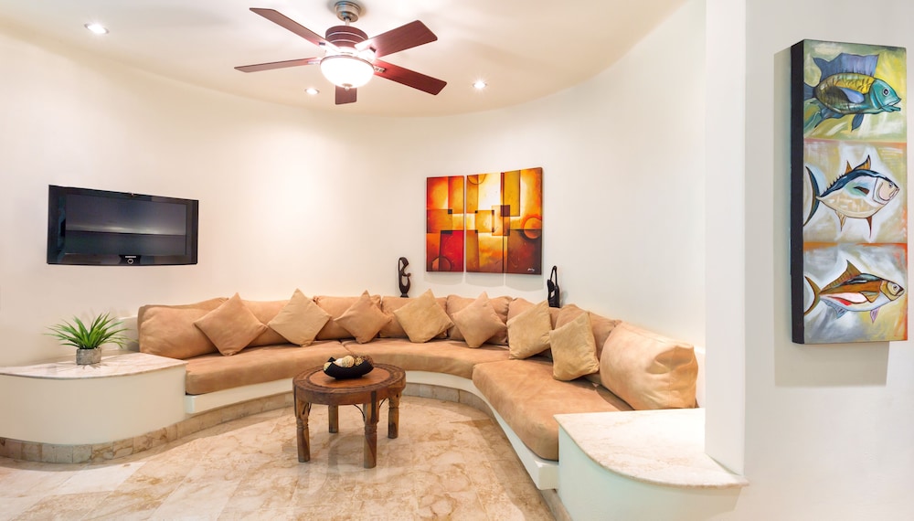 Maya Villa Condo Hotel Beach Club 31/49