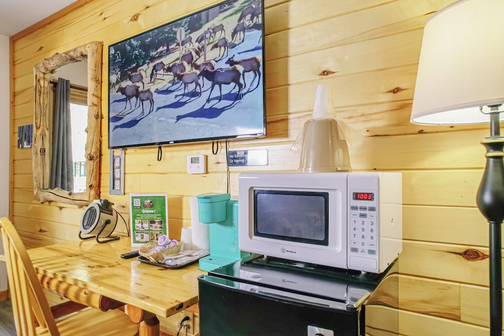 Nicky's Resort 35/44