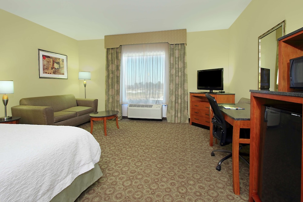 Room, King Bed, Sofa