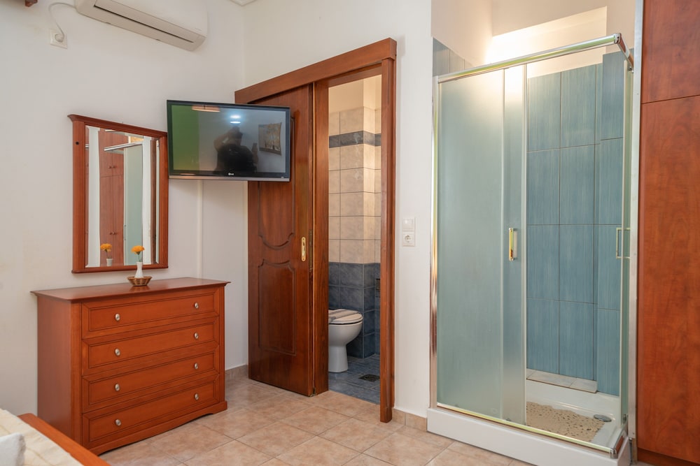 Faos Luxury Apartments 6/50