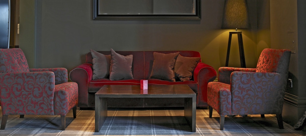 Village Hotel Leeds South 32/63