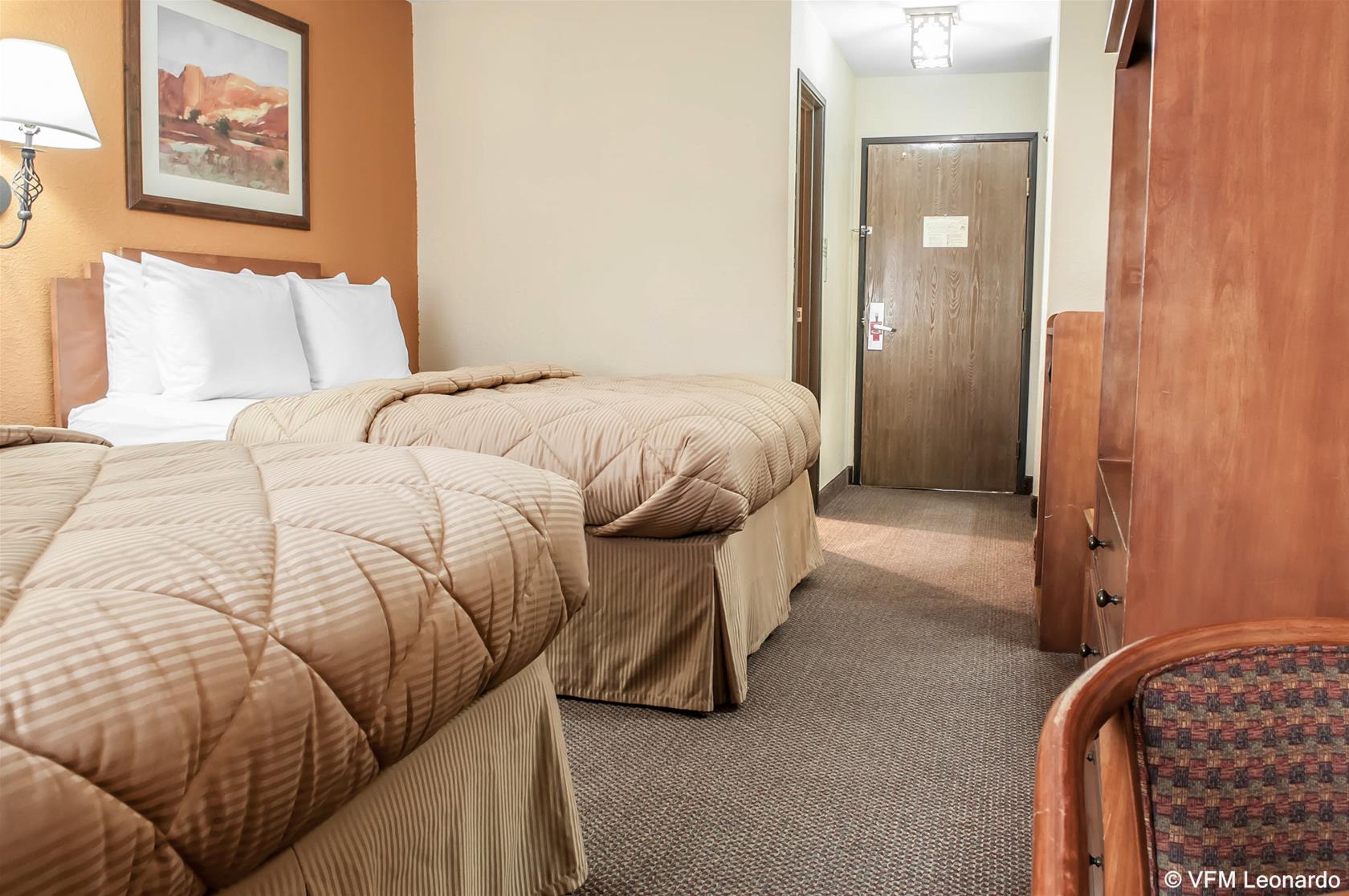 Economy Inn 8/24