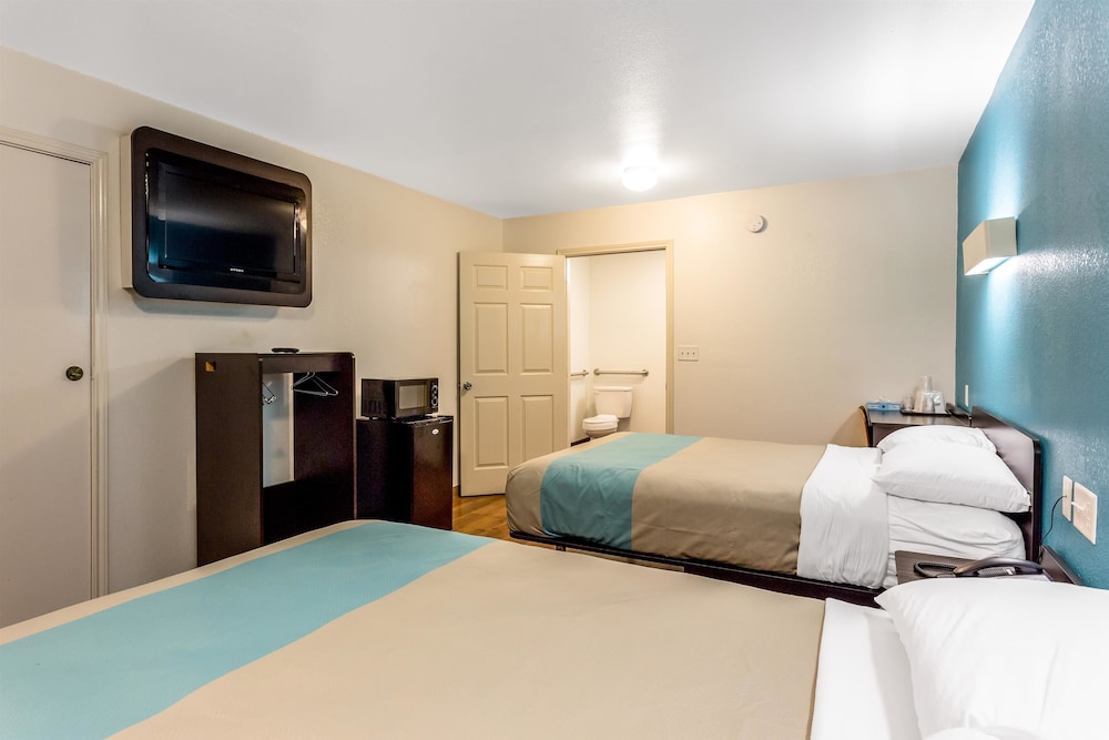 Motel6 Bryan, TX - College Station 44/67