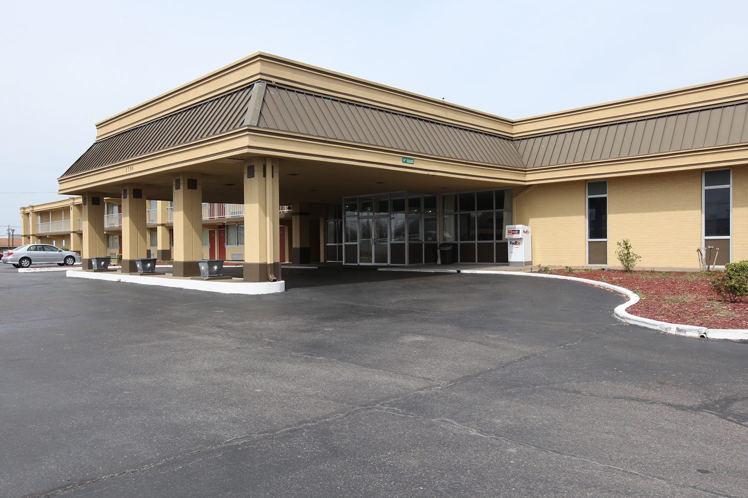 Americas Best Value Inn & Suites Greenville 16/16