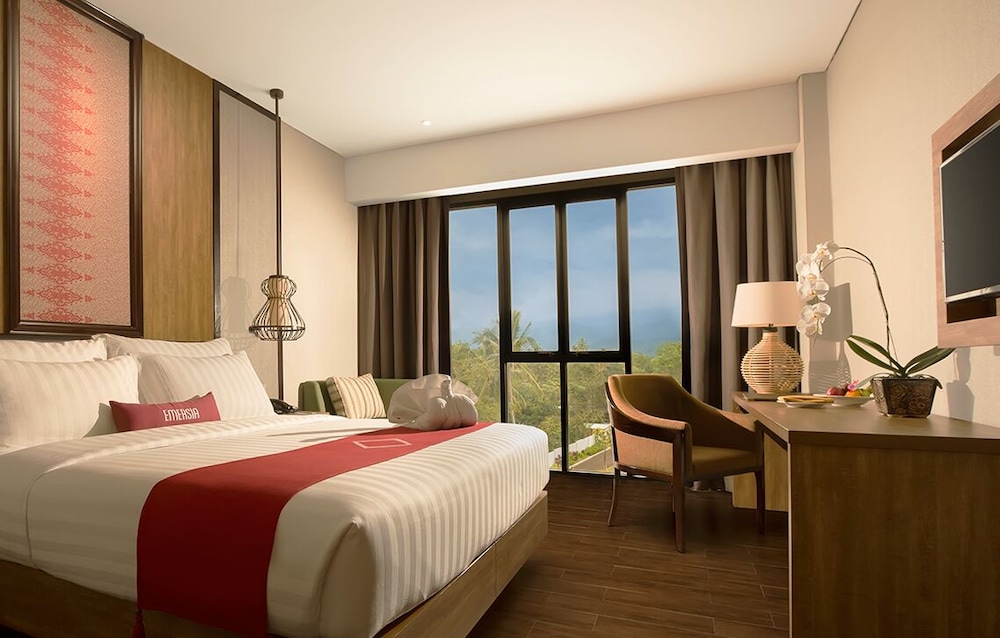 Emersia Hotel and Resort Batu Sangkar 10/16