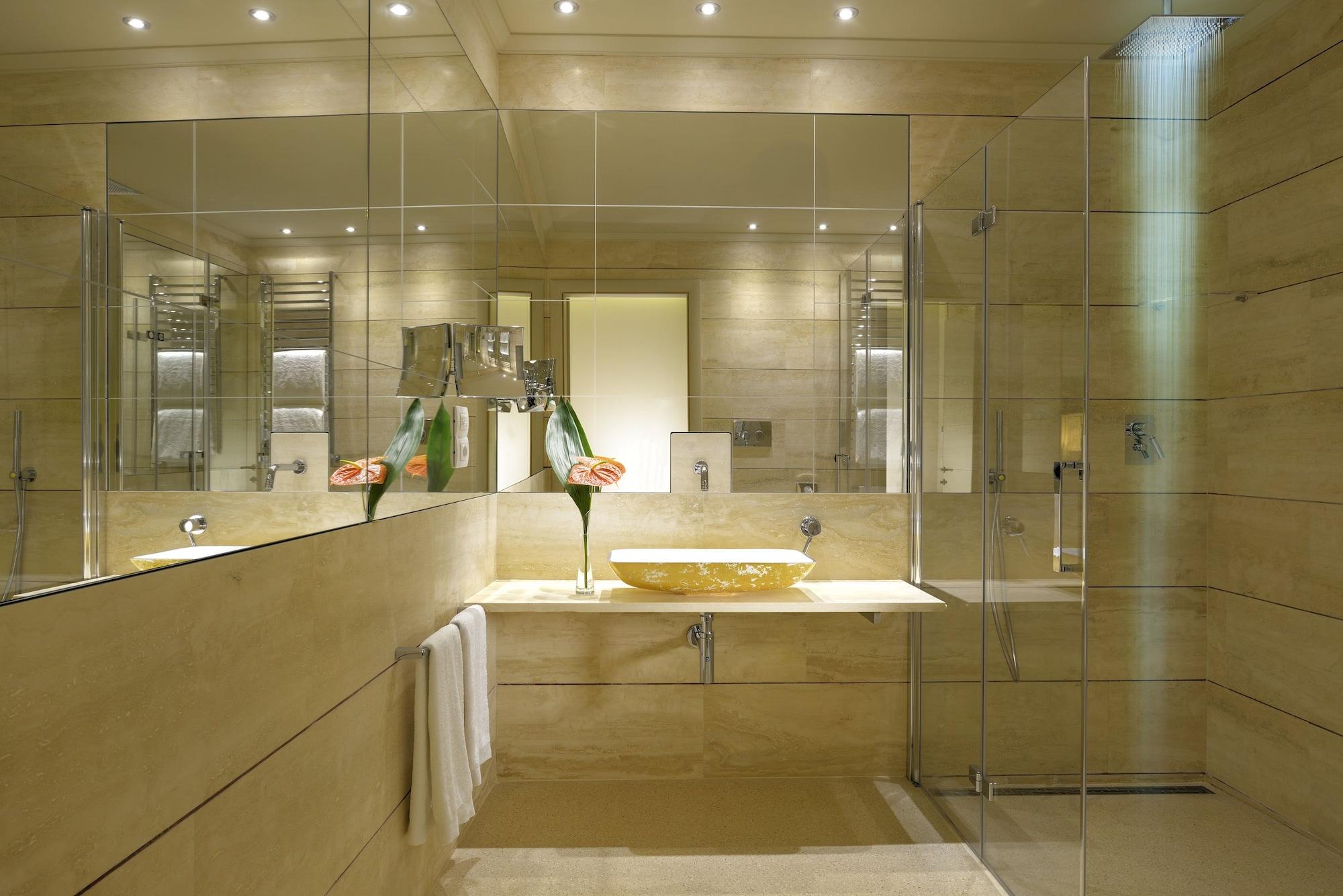 Suite, Open Space