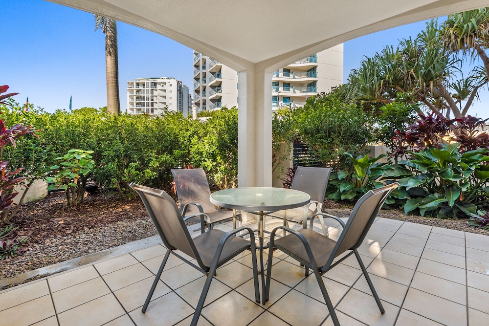 Raffles Mooloolaba 52/70