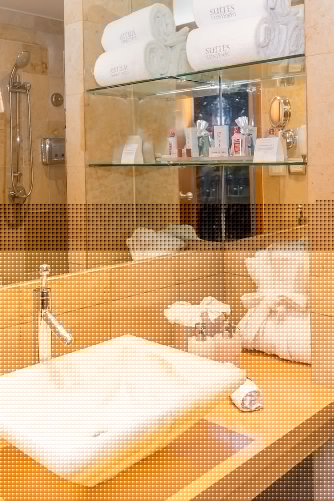 Suites Contempo 19/64
