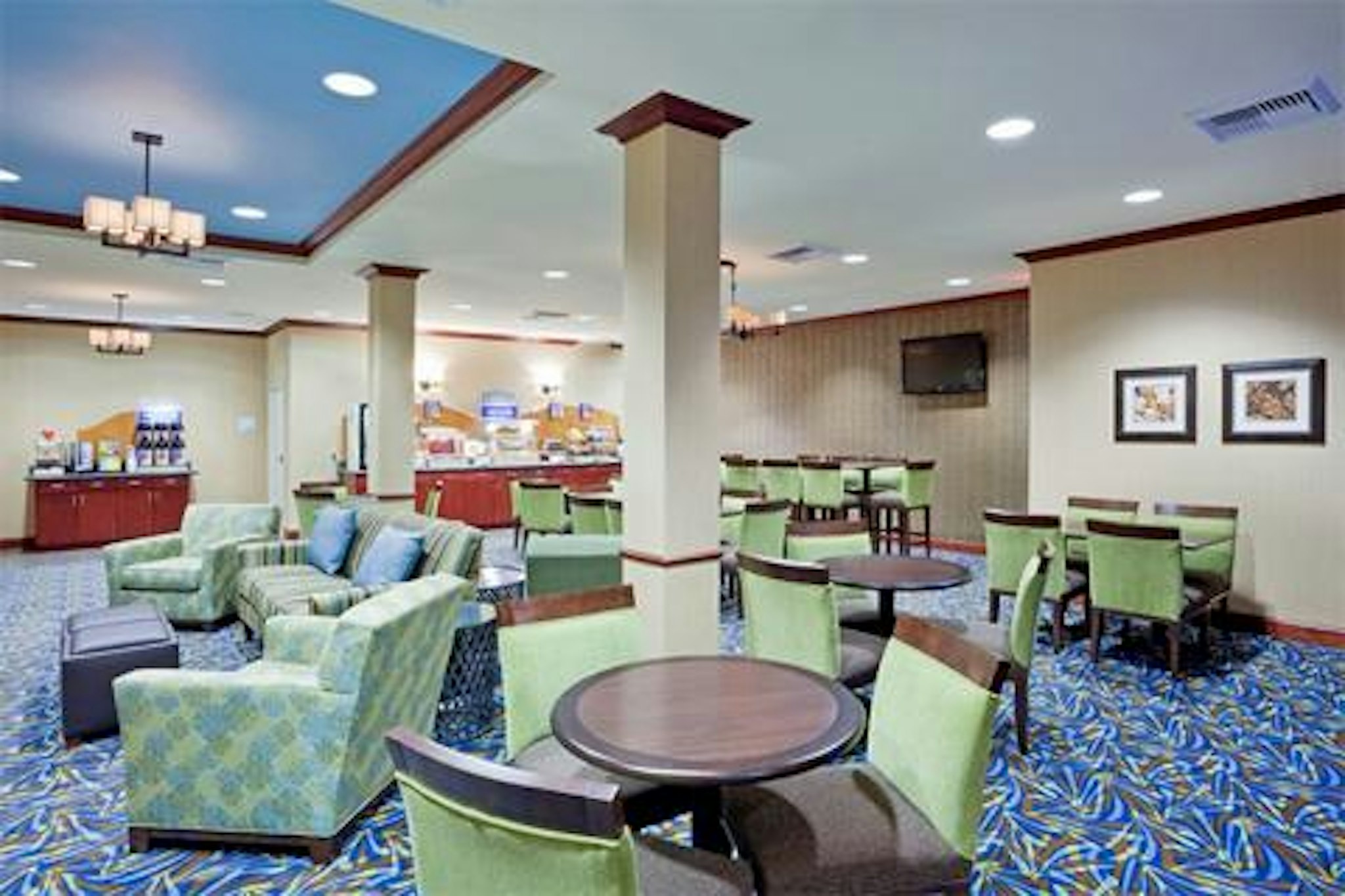 Holiday Inn Express Hotel & Suites North Sequim 58/77