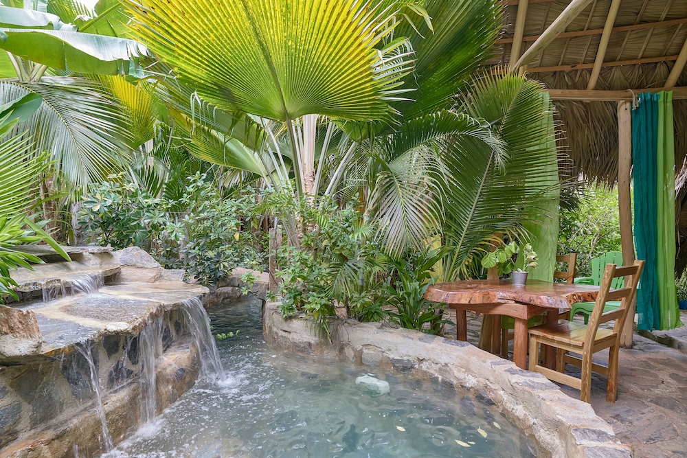 Chalet Tropical Village B&amp;B 34/74